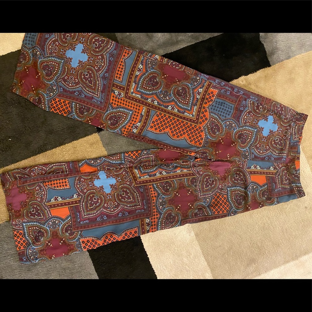 Comfy Bohemian Floral Long Pants, Size small.